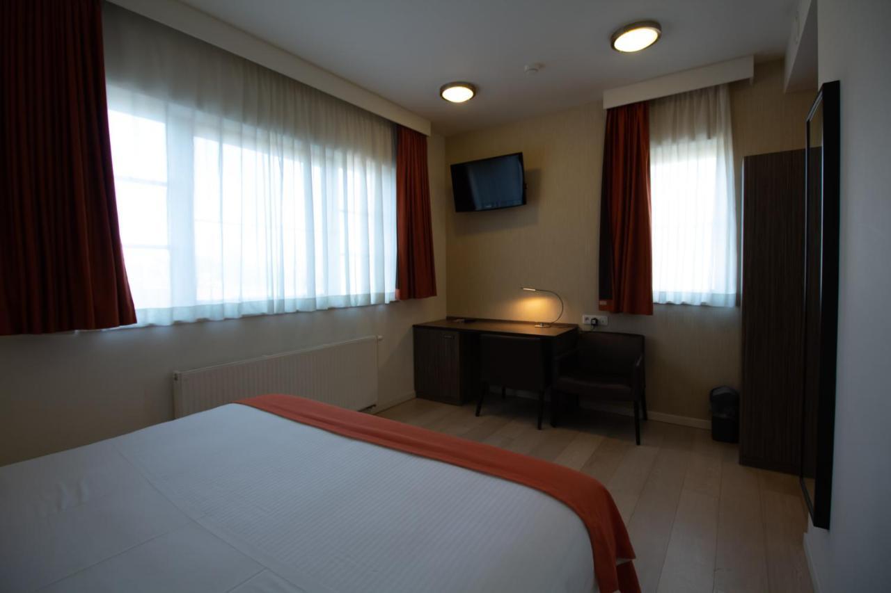 Hotel Taormina Brussels Airport Завентем Екстериор снимка