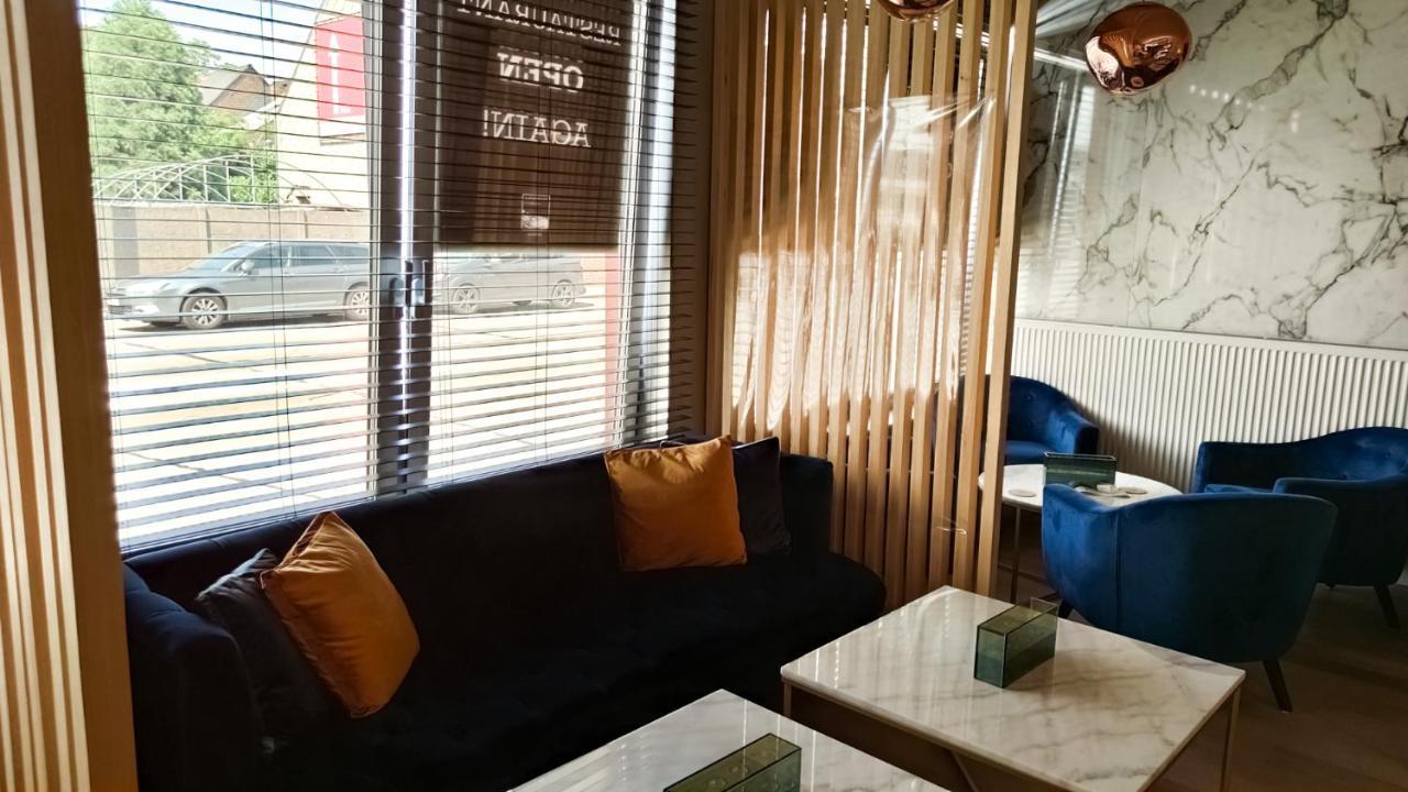 Hotel Taormina Brussels Airport Завентем Екстериор снимка