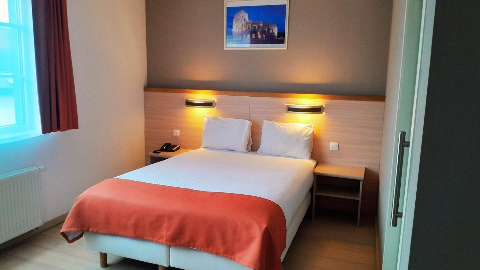 Hotel Taormina Brussels Airport Завентем Екстериор снимка
