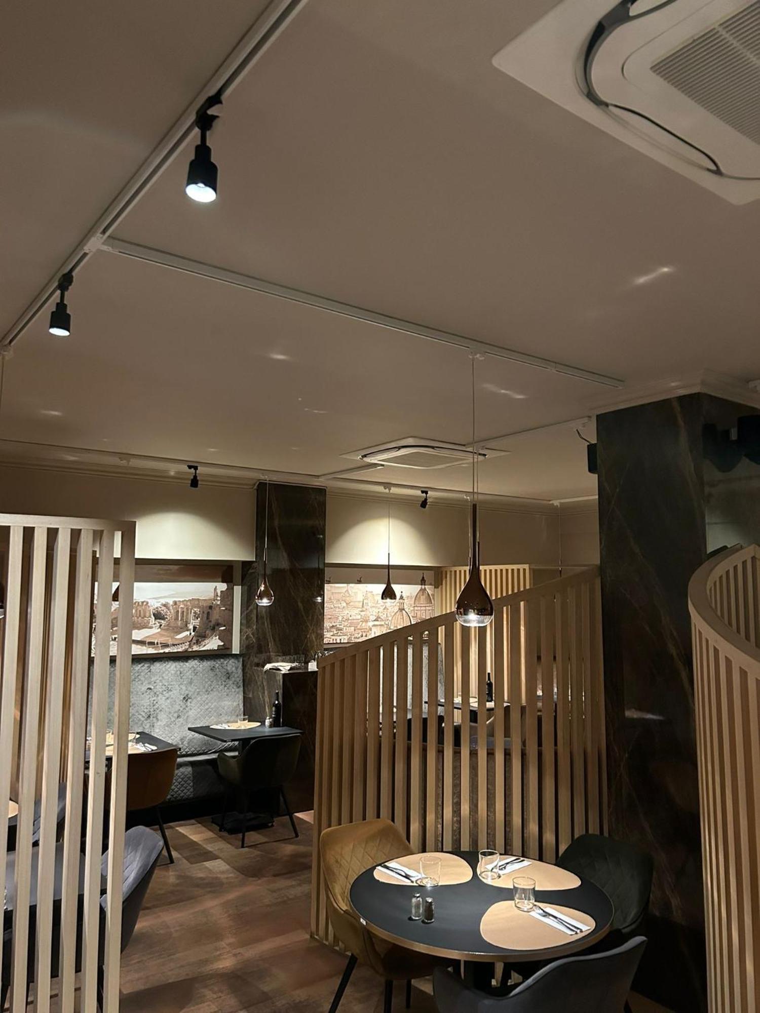 Hotel Taormina Brussels Airport Завентем Екстериор снимка