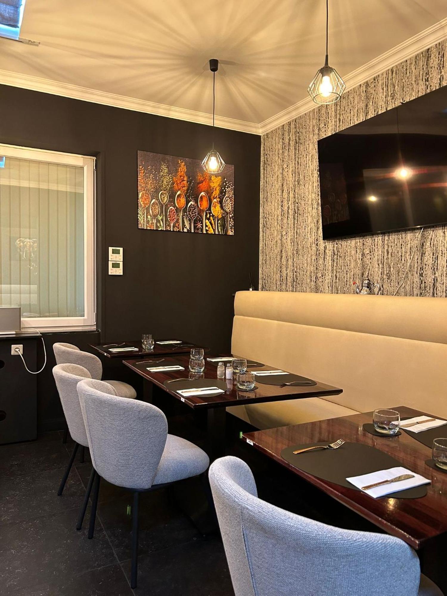 Hotel Taormina Brussels Airport Завентем Екстериор снимка